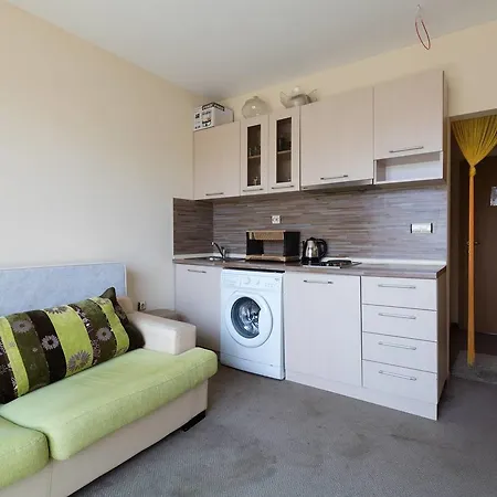❤kitchen & Balcony Pool View, 1 Bedroom Ap ❤tz❤ דירה סאני ביץ'