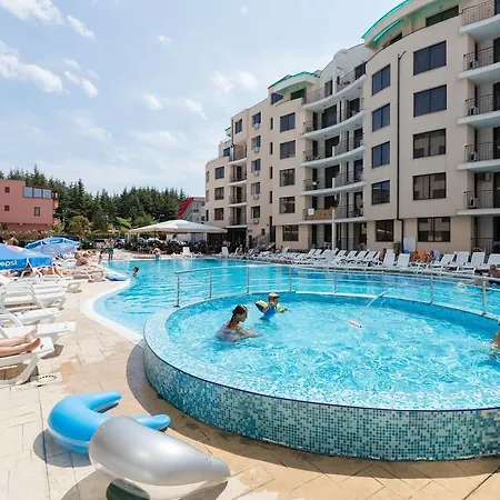 ❤kitchen & Balcony Pool View, 1 Bedroom Ap ❤tz❤ *